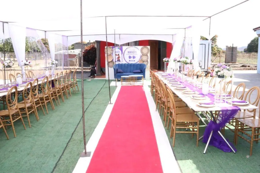 Red Carpet Aisle